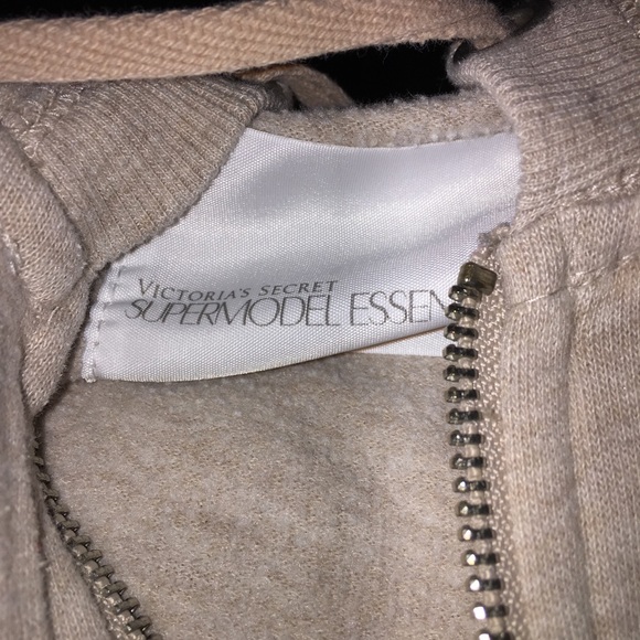 Victoria secret jacket - Picture 2 of 2
